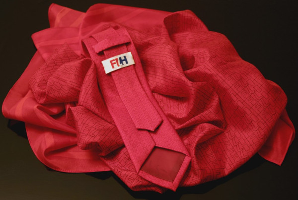 Aangepaste stropdas en zijden sjaal op maat gemaakt