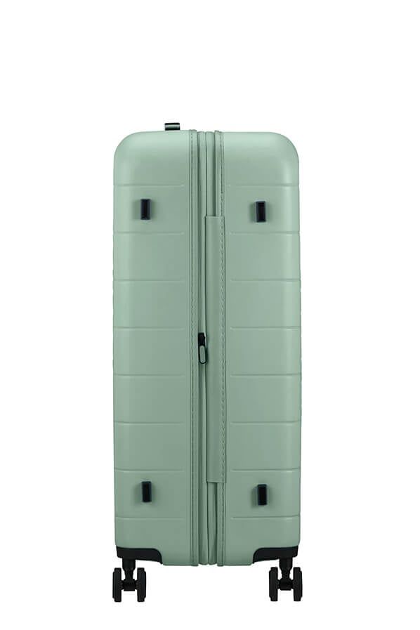 American Tourister Novastream Spinner 77 EXP.