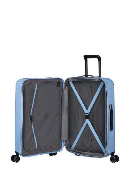 American Tourister Novastream Spinner 67 EXP.