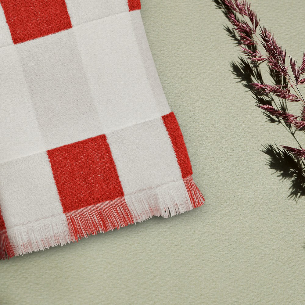 Amadeo Towel - Rood